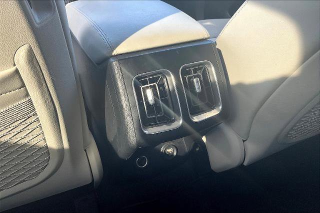 Used 2023 Kia Sorento S image 10