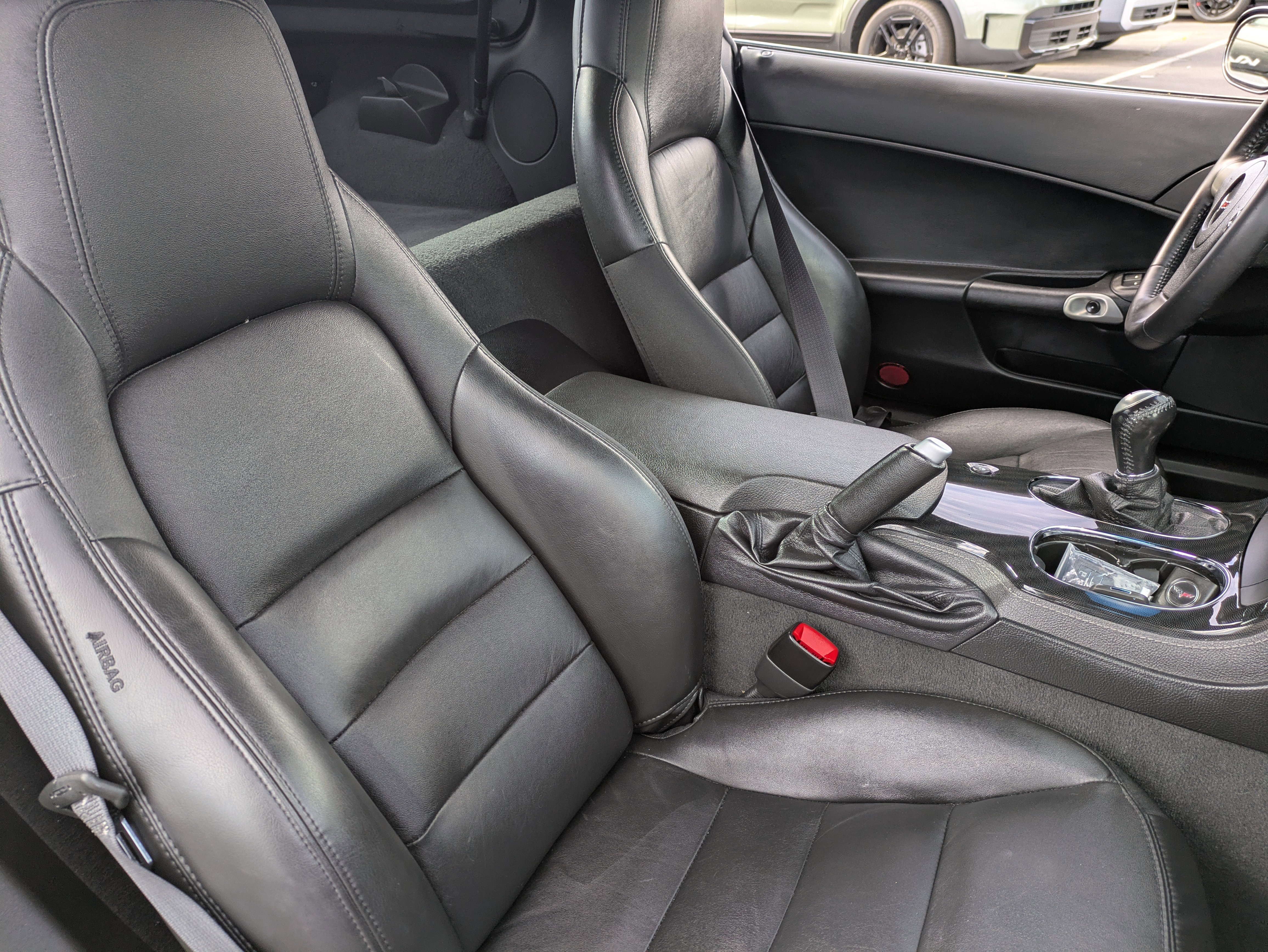 Used 2011 Chevrolet Corvette Coupe w/ 1LT image 11