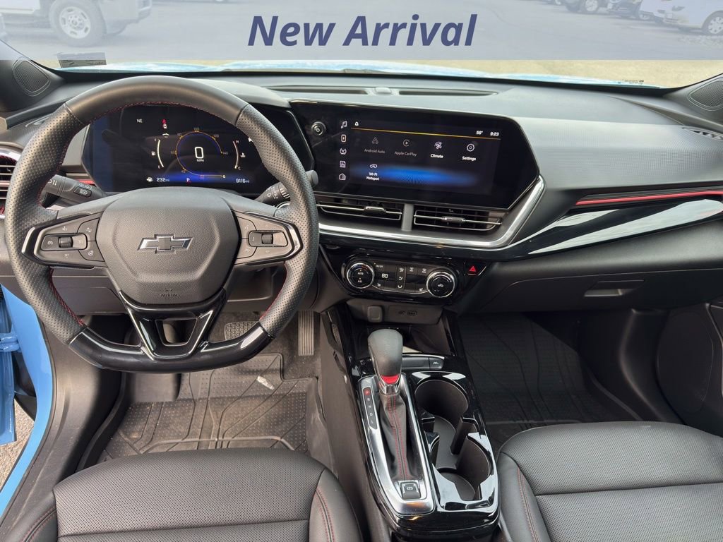 Certified 2024 Chevrolet Trax RS w/ Sunroof Package image 8