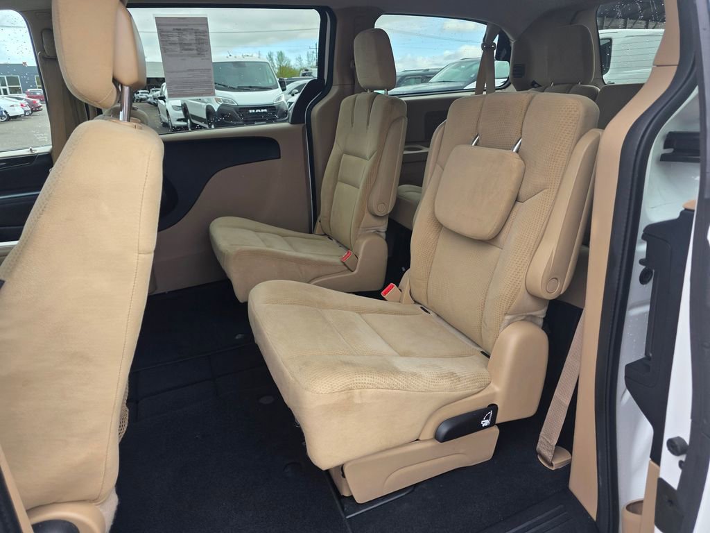 Used 2016 Dodge Grand Caravan SE w/ Quick Order Package 29E SE image 10