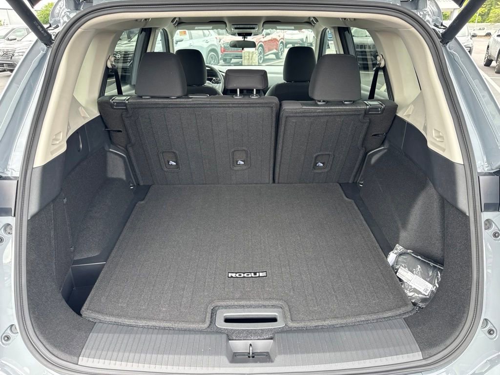 New 2026 Nissan Rogue SV FWD image 15