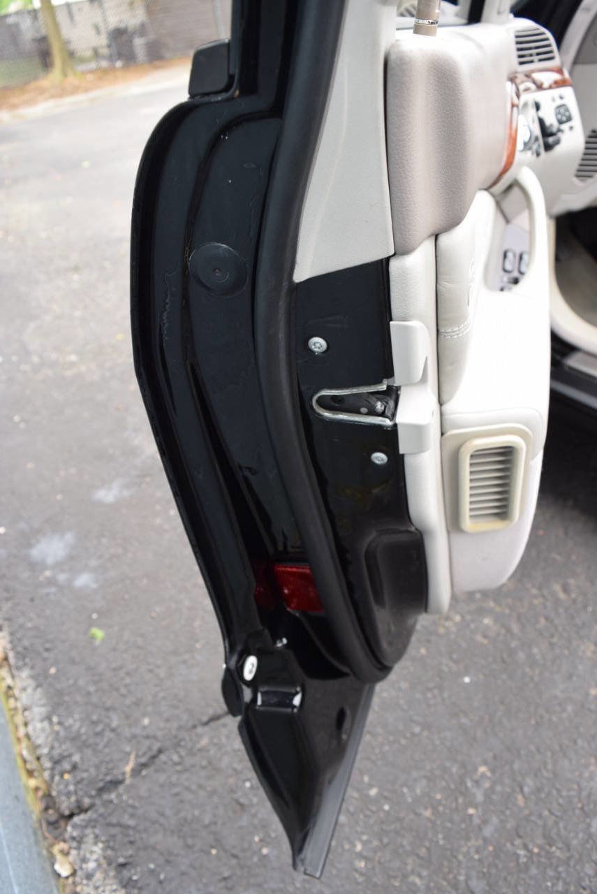 Used 2001 Mercedes-Benz S 500 image 41