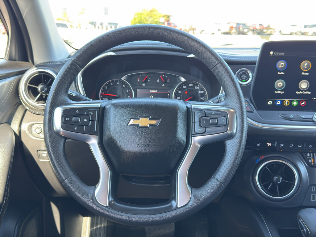 Used 2025 Chevrolet Blazer LT AWD/4WD image 29