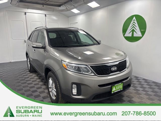Used 2015 Kia Sorento LX image 1