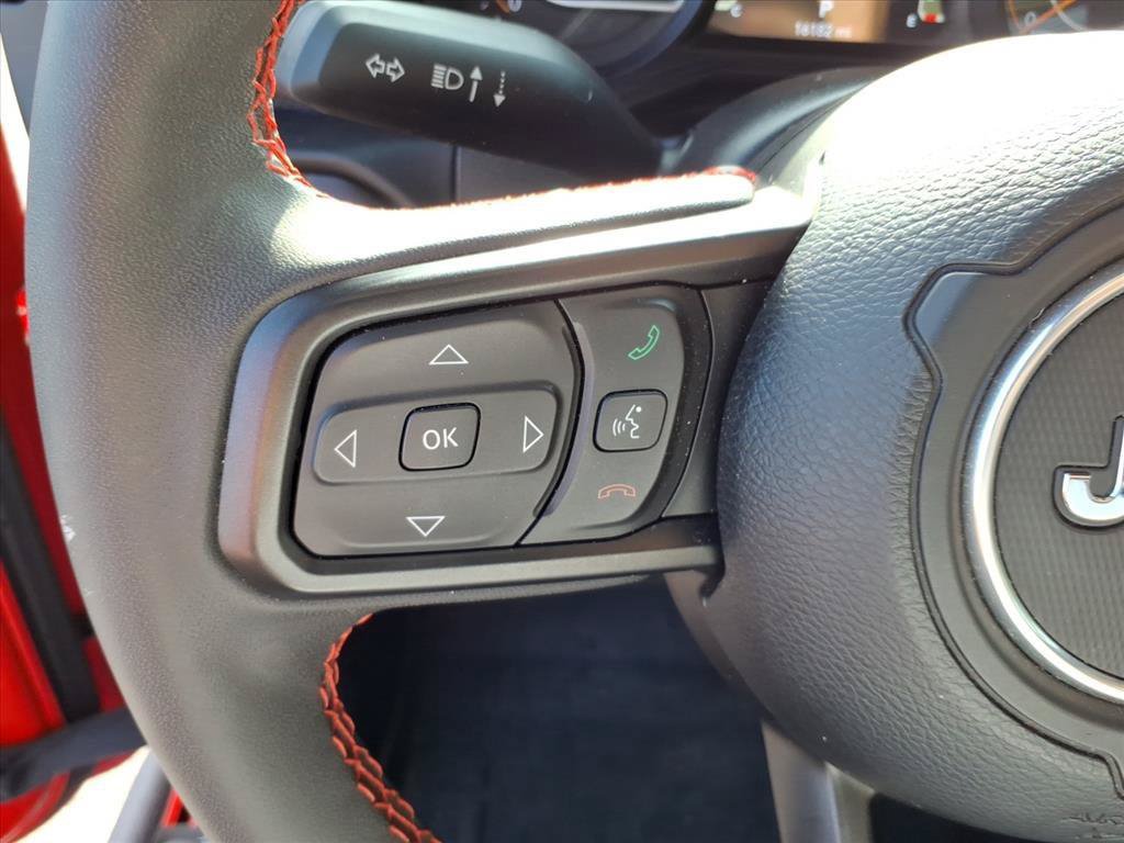 Used 2024 Jeep Gladiator Rubicon w/ Convenience Group AWD/4WD image 18