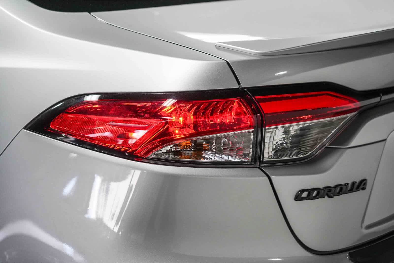 Certified 2026 Toyota Corolla SE w/ SE Package FWD image 12