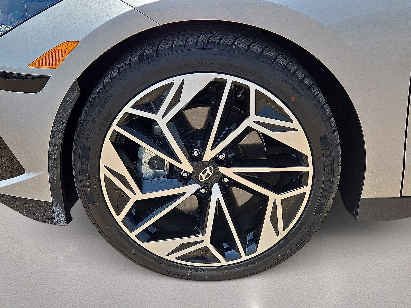 Used 2024 Hyundai Ioniq 6 SEL RWD image 9