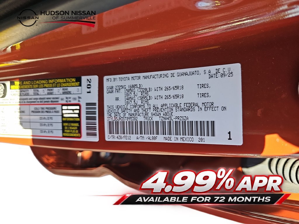 Used 2025 Toyota Tacoma TRD Sport AWD/4WD image 32