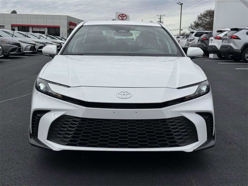 Used 2025 Toyota Camry SE image 25