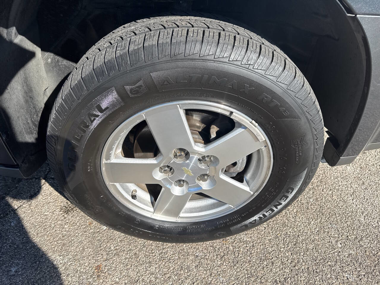 Used 2009 Chevrolet Equinox LS image 27