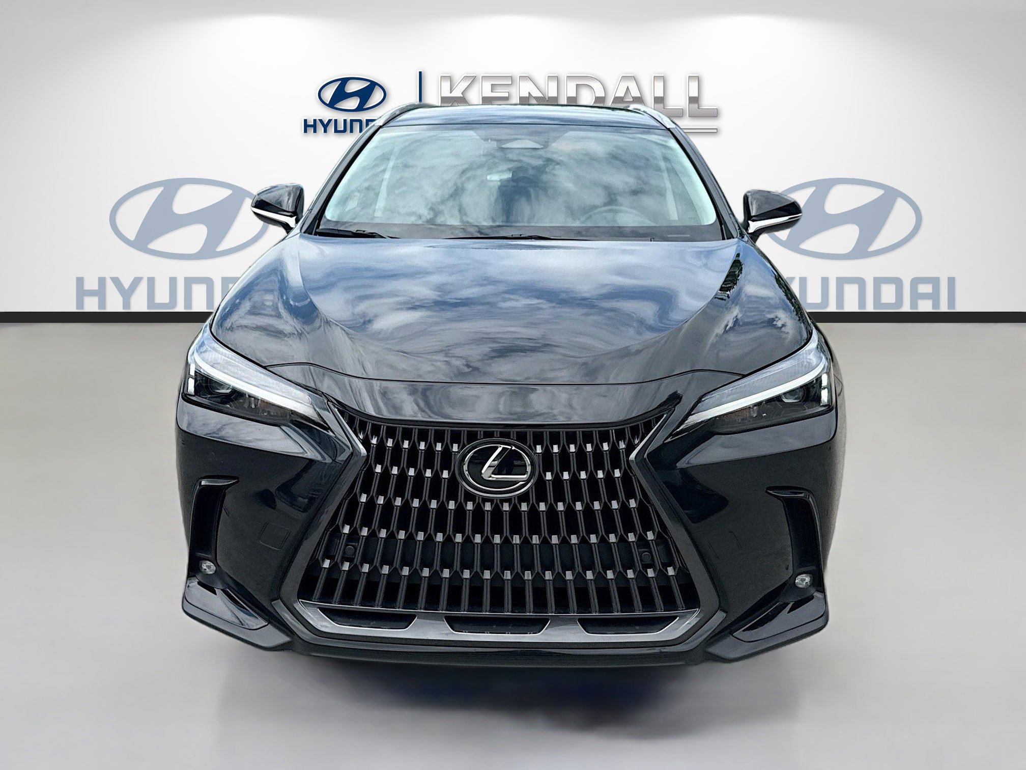 Used 2025 Lexus NX 250 FWD w/ Accessory Package (K3) image 2