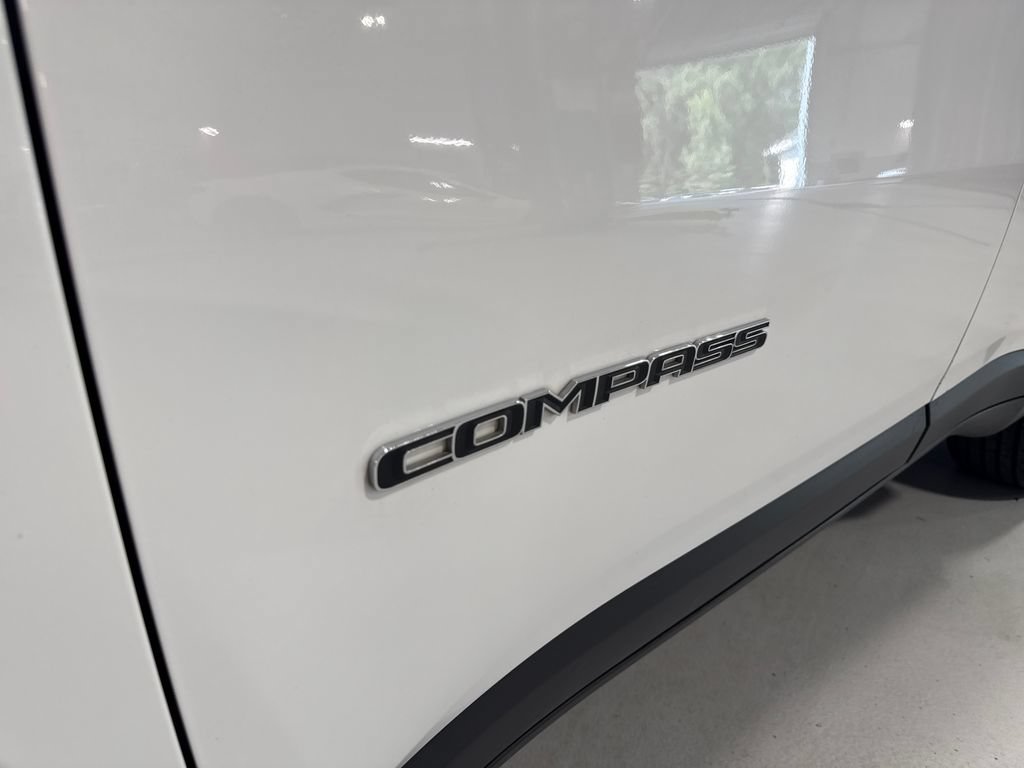 Used 2024 Jeep Compass Latitude AWD/4WD image 50