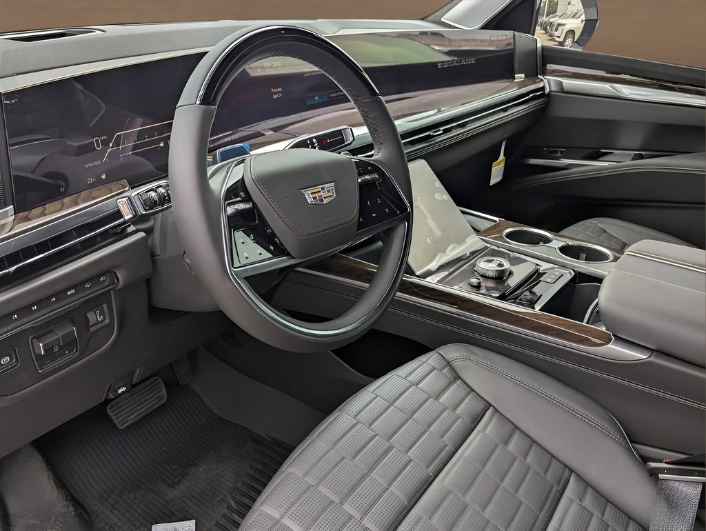 Certified 2025 Cadillac Escalade ESV Sport Platinum image 4