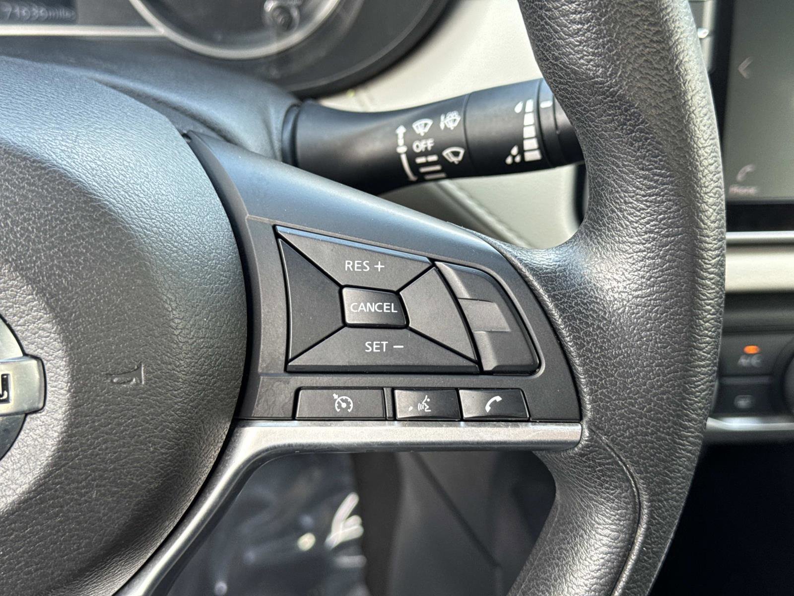 Used 2021 Nissan Versa SV image 12