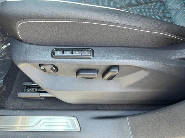 New 2025 Volkswagen Atlas Cross Sport SEL Premium R-Line image 16