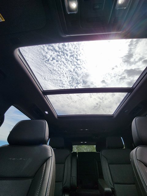 Used 2022 GMC Yukon XL Denali image 20