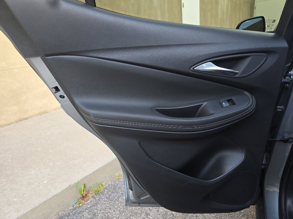 Used 2025 Buick Encore GX Preferred image 26