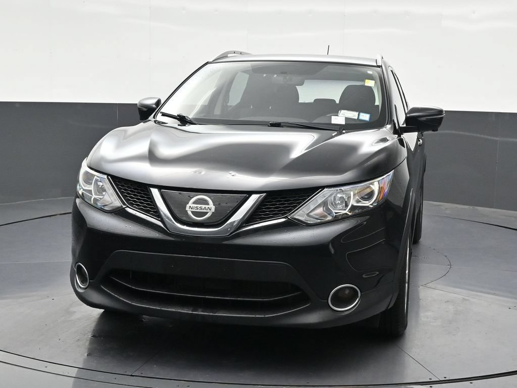 Used 2018 Nissan Rogue Sport SV w/ SV Technology Package AWD/4WD image 9