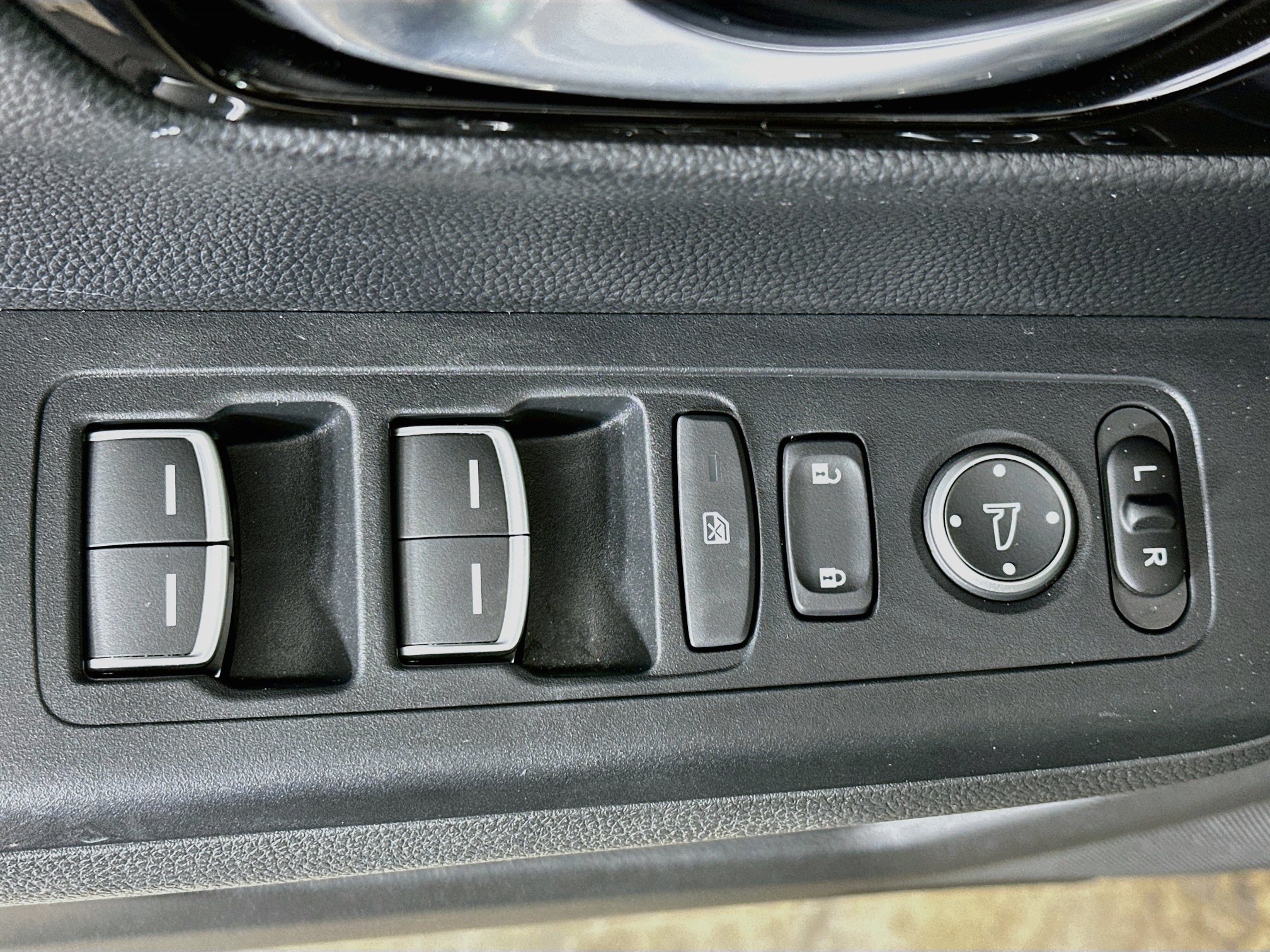 Used 2024 Honda CR-V EX-L image 15