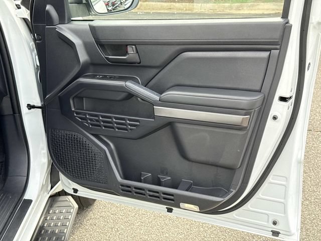 Used 2025 Toyota 4Runner TRD Sport AWD/4WD image 8
