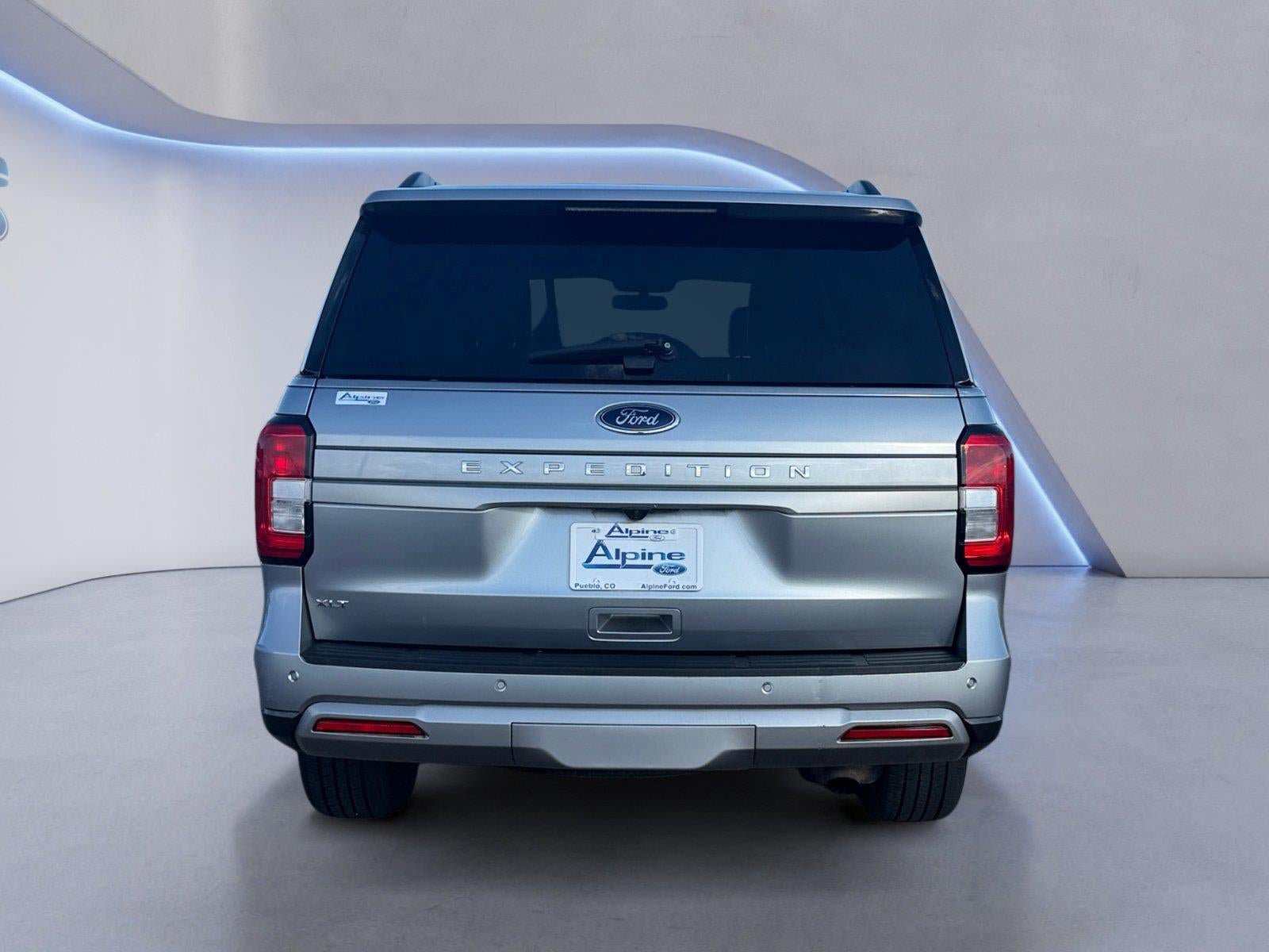 Used 2024 Ford Expedition XLT AWD/4WD image 4