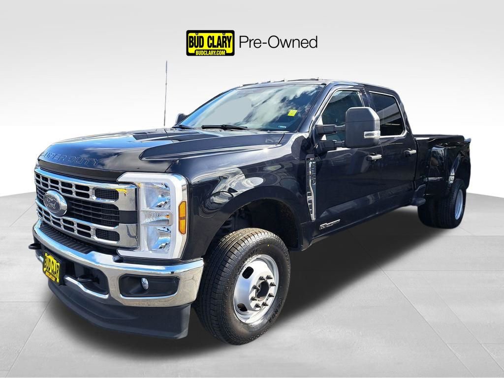 Used 2024 Ford F350 XLT image 1