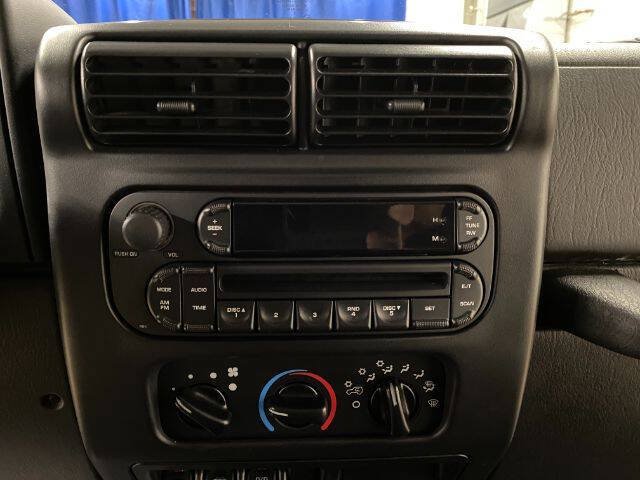 Used 2005 Jeep Wrangler Sport AWD/4WD image 17
