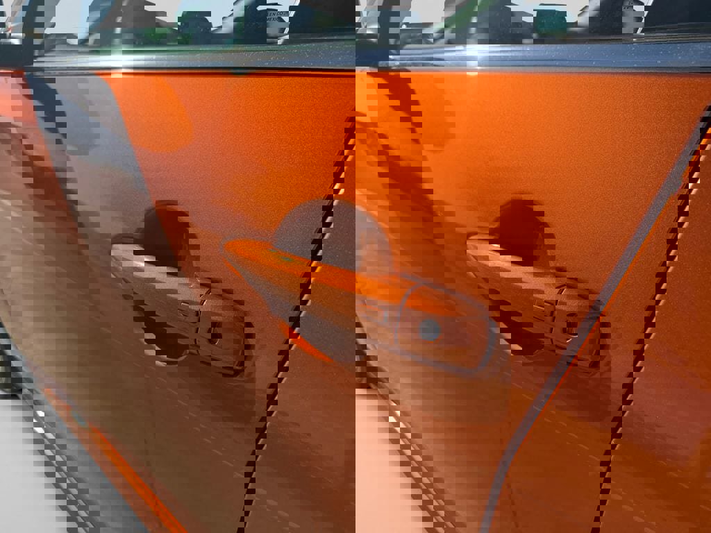 Used 2025 Nissan Sentra SR w/ SR Premium Package image 16