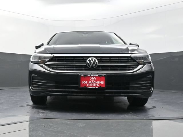 Used 2024 Volkswagen Jetta SE FWD image 32