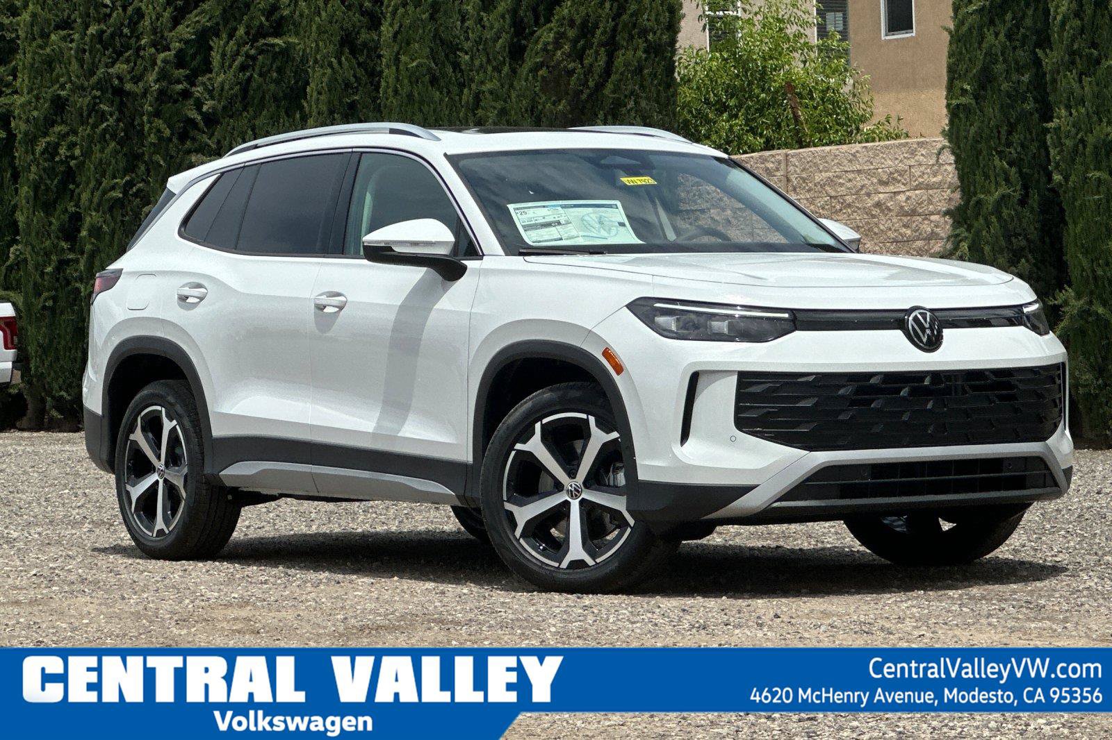New 2026 Volkswagen Tiguan SE