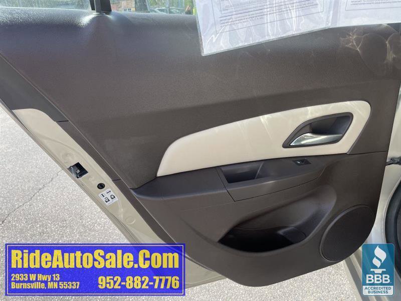 Used 2014 Chevrolet Cruze LTZ w/ Enhanced Safety Package FWD image 11