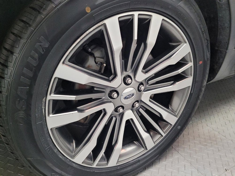 Used 2016 Ford Explorer Platinum AWD/4WD image 31