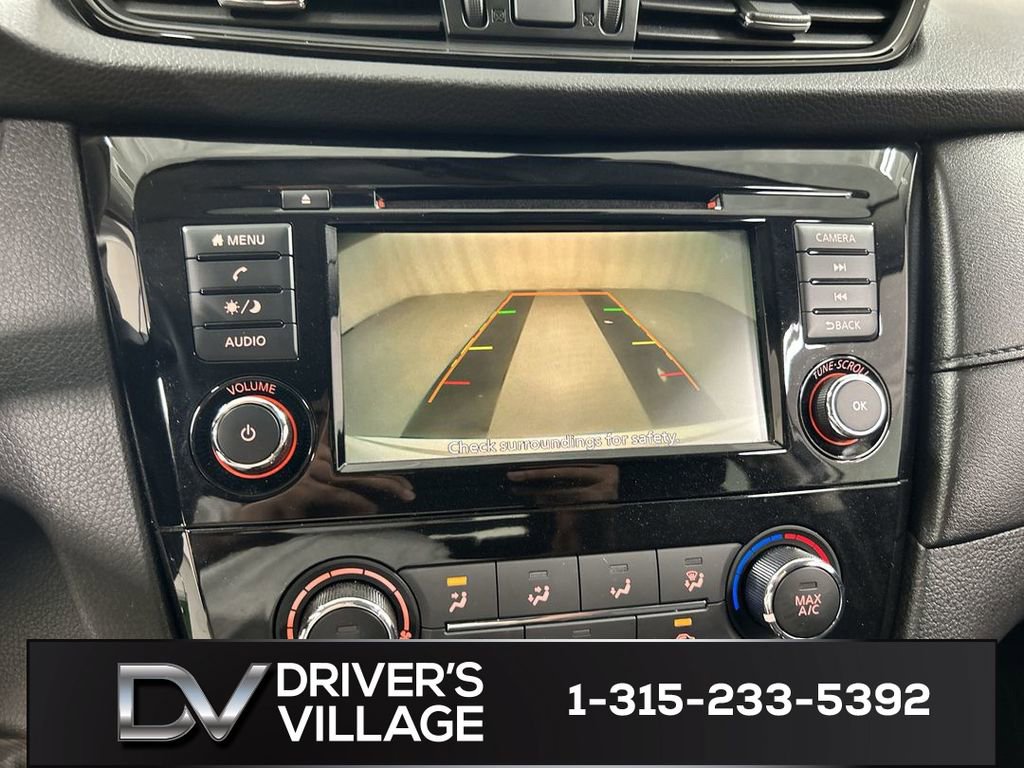 Used 2020 Nissan Rogue S AWD/4WD image 15