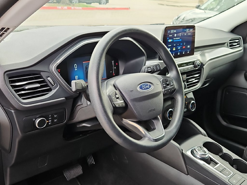 Used 2025 Ford Escape Active AWD/4WD image 15