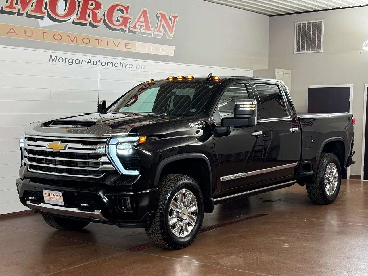 Used 2024 Chevrolet Silverado 2500 High Country w/ Technology Package image 8