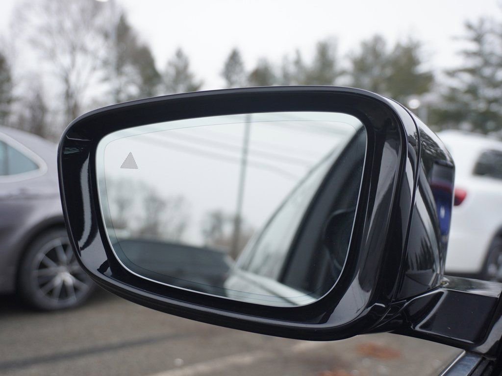 Used 2023 BMW 540i xDrive w/ Premium Package image 49