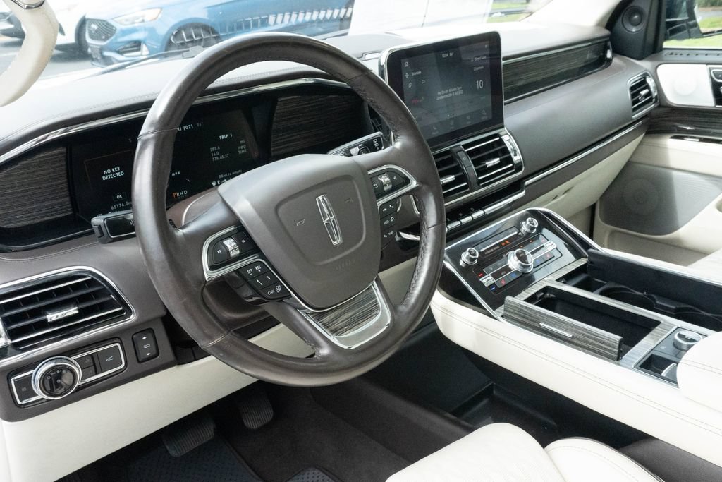Used 2020 Lincoln Navigator Black Label AWD/4WD image 5