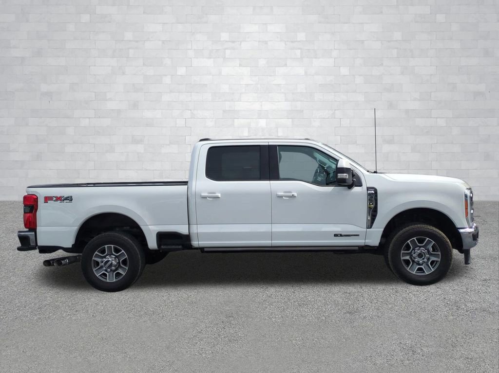 Used 2023 Ford F350 Lariat w/ Lariat Ultimate Package AWD/4WD image 3