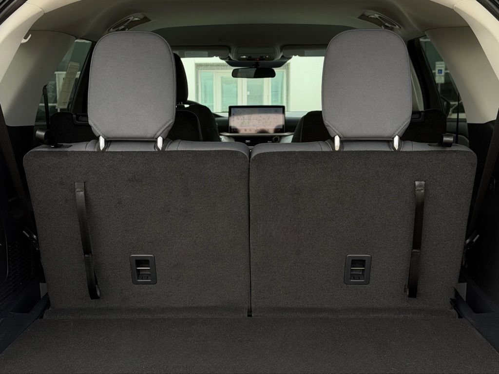 New 2026 Ford Explorer Active RWD image 58