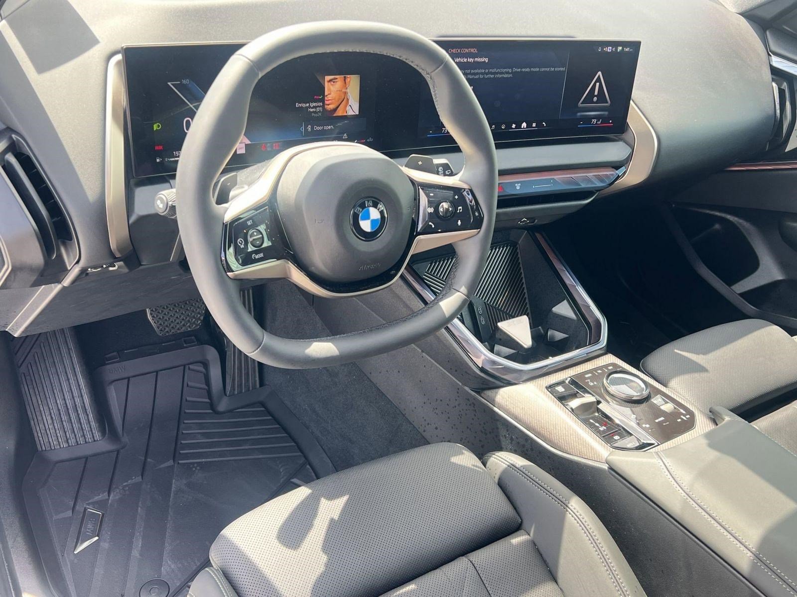 Used 2025 BMW X3 xDrive30i w/ Convenience Package image 4