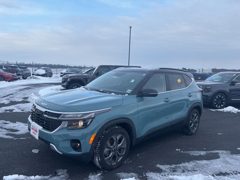 Certified 2024 Kia Seltos S image 7