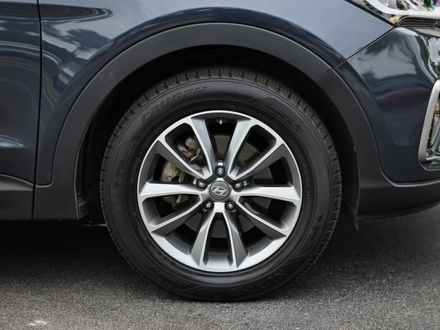 Used 2019 Hyundai Santa Fe XL SE w/ SE Premium Package 02 FWD image 5