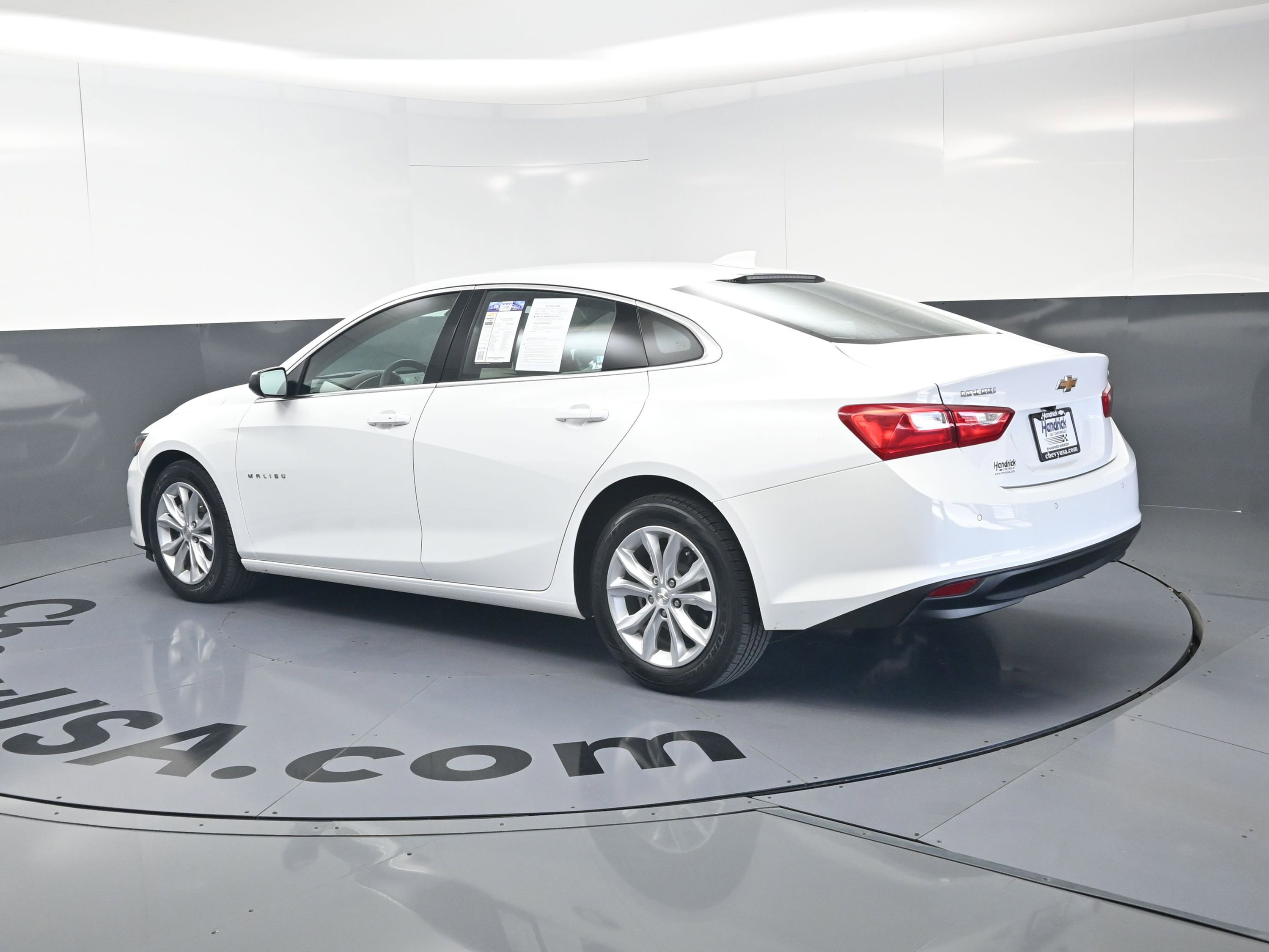 Used 2024 Chevrolet Malibu LT FWD image 7