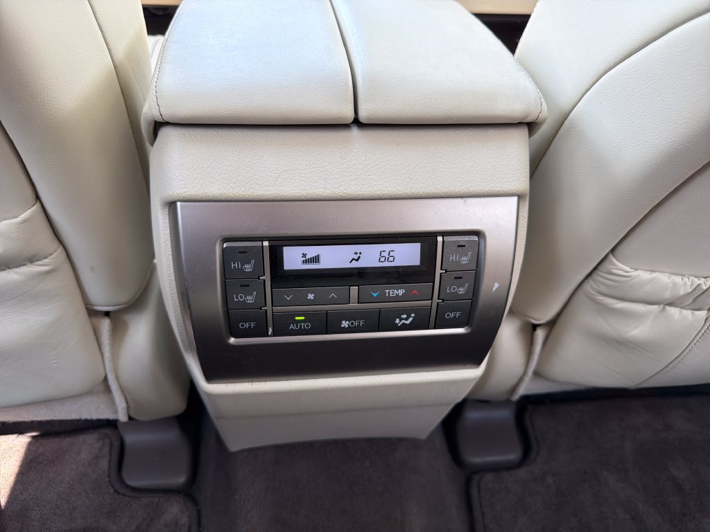 Used 2018 Lexus GX 460 Premium w/ Premium Package AWD/4WD image 17