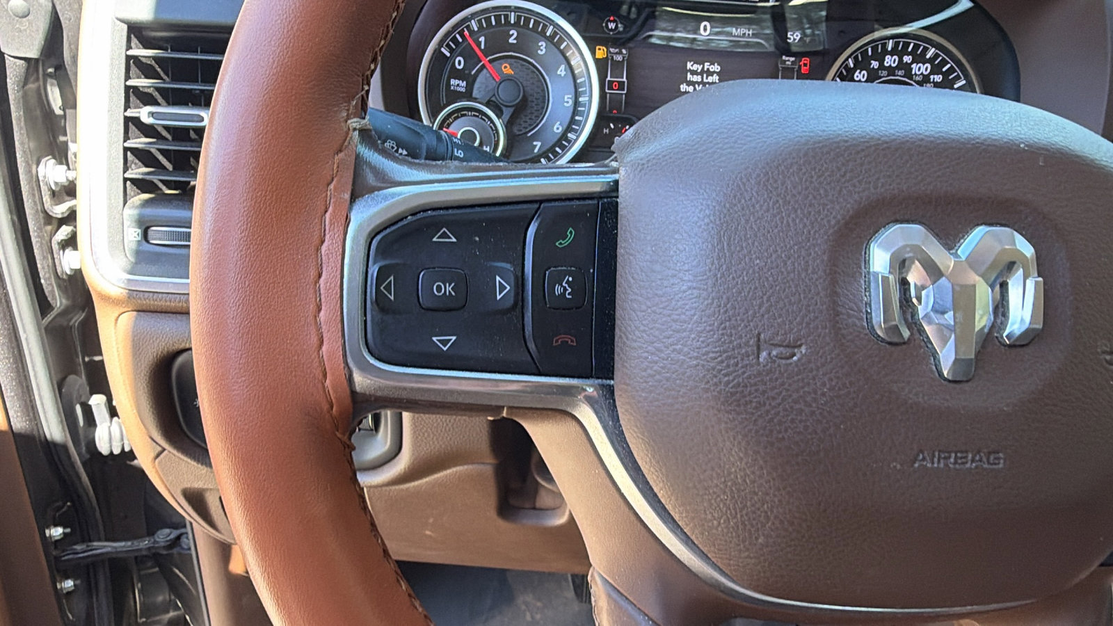 Used 2019 RAM 1500 Laramie AWD/4WD image 28