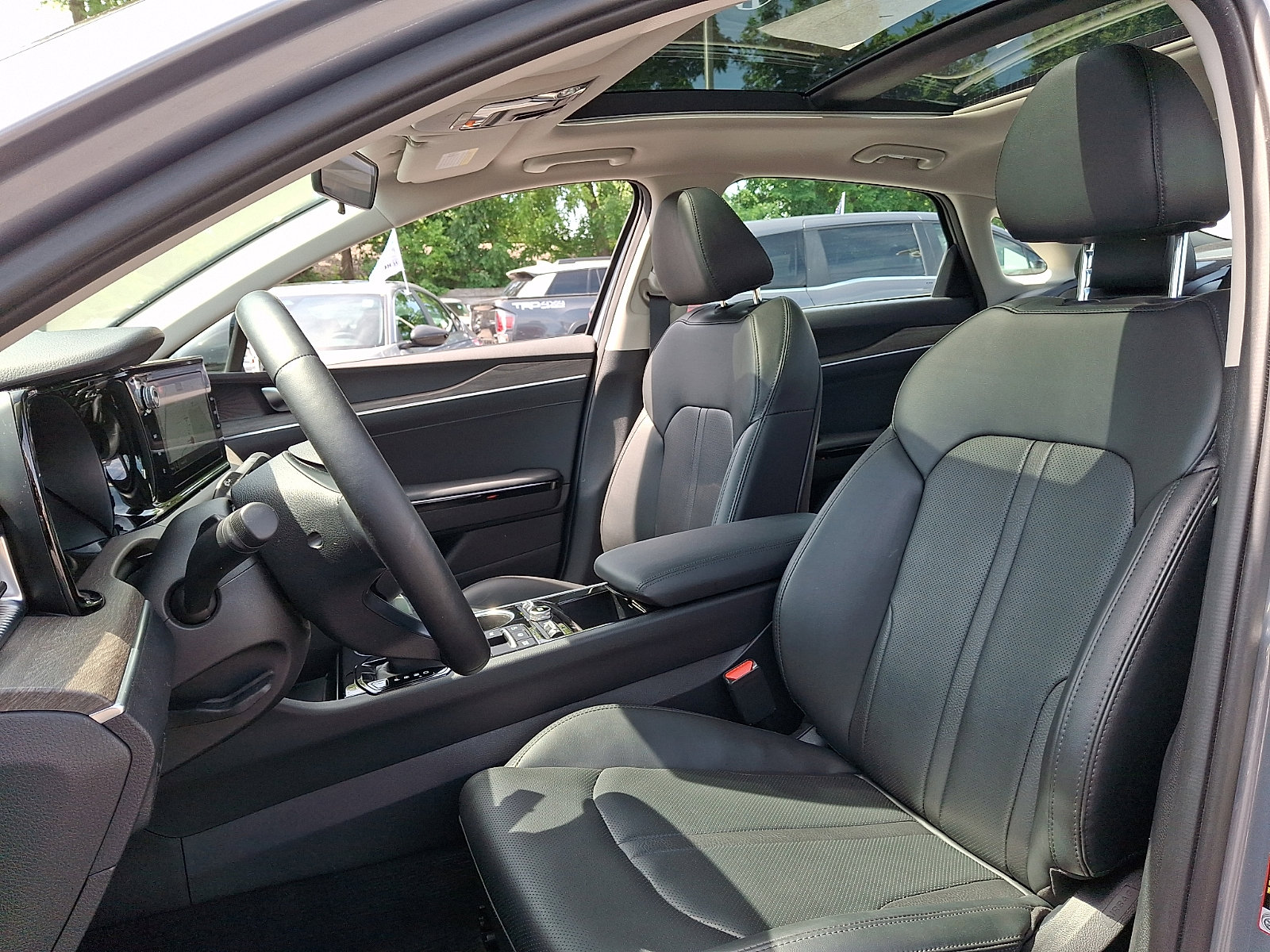 Certified 2024 Kia K5 EX w/ EX Premium Package FWD image 12