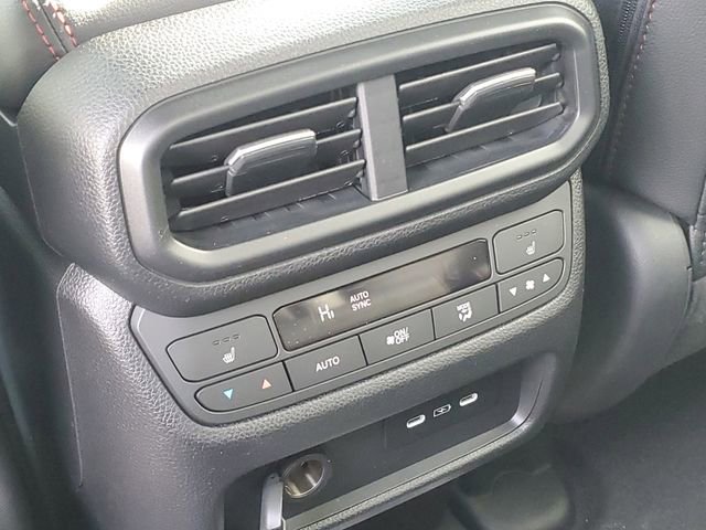 New 2026 Honda Ridgeline Black Edition image 9