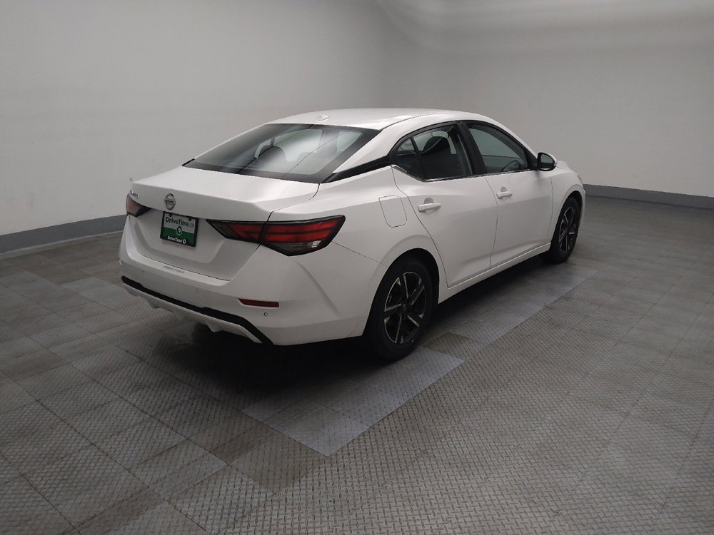 Used 2025 Nissan Sentra SV FWD image 10