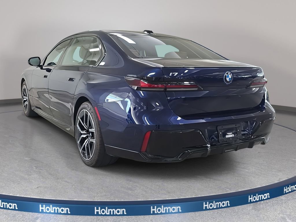 Used 2023 BMW i7 xDrive60 image 9