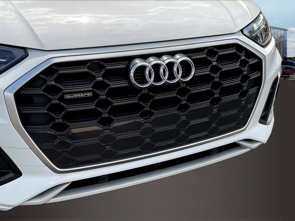 Used 2024 Audi Q5 2.0T Premium AWD/4WD image 34